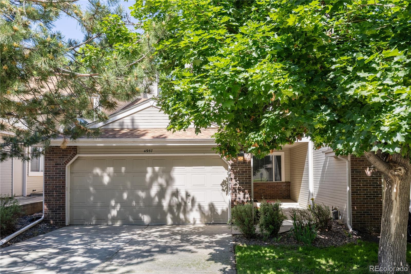 4957 S Eagle Cir