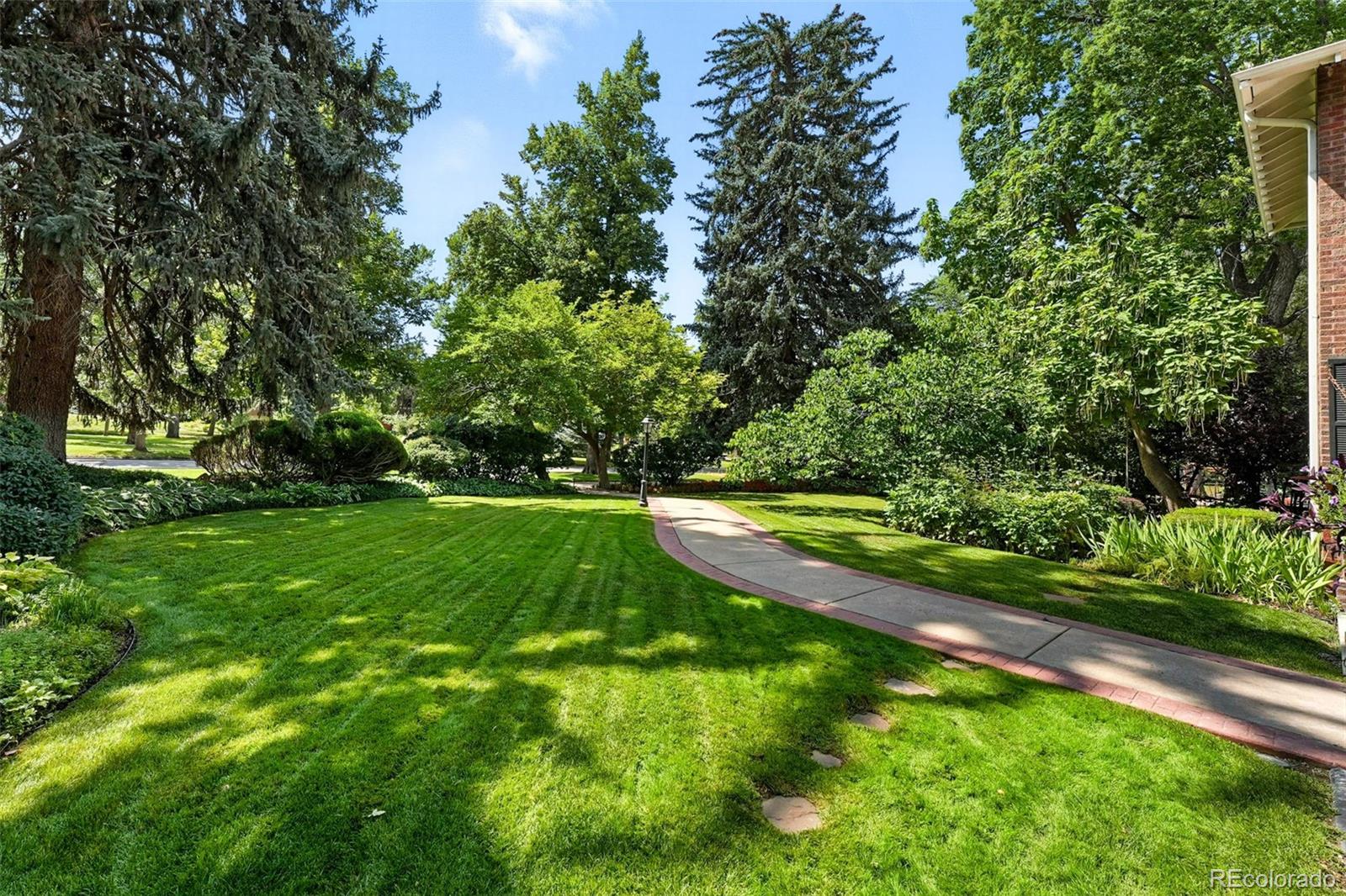 5525 E 17th Avenue Parkway