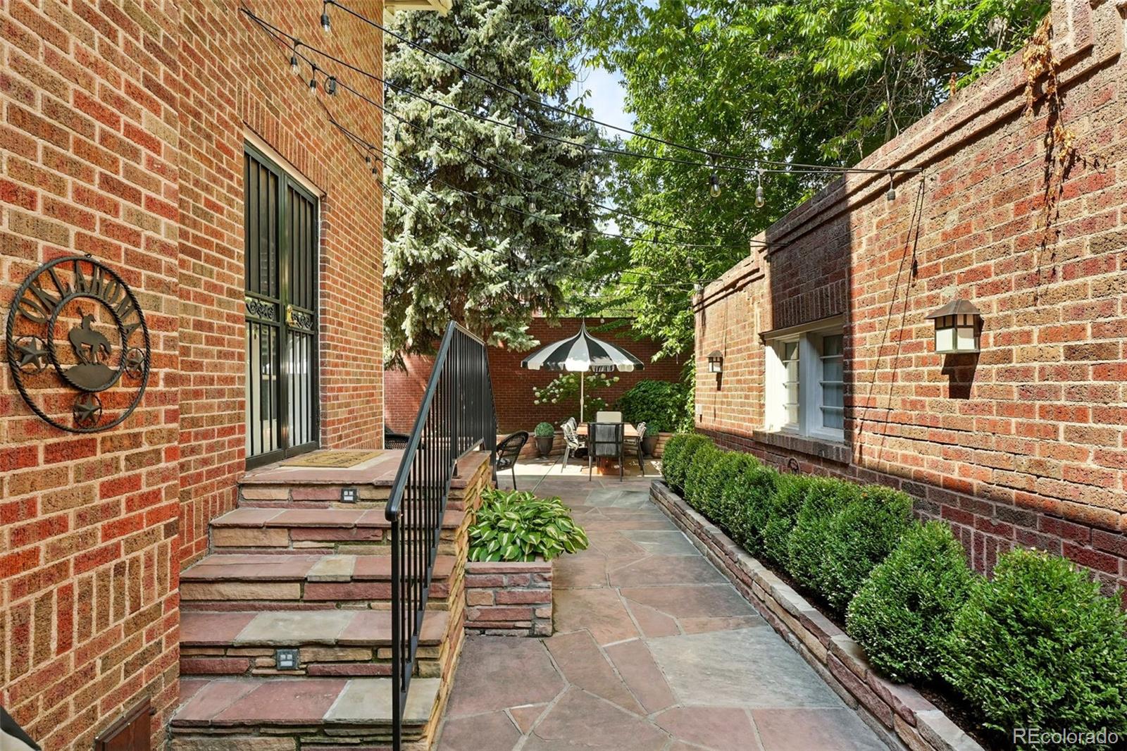 5525 E 17th Avenue Parkway