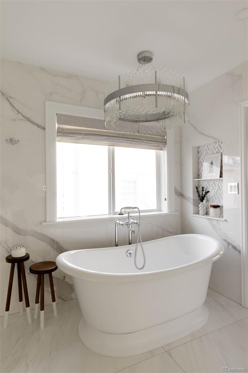 5525 E 17th Avenue Parkway