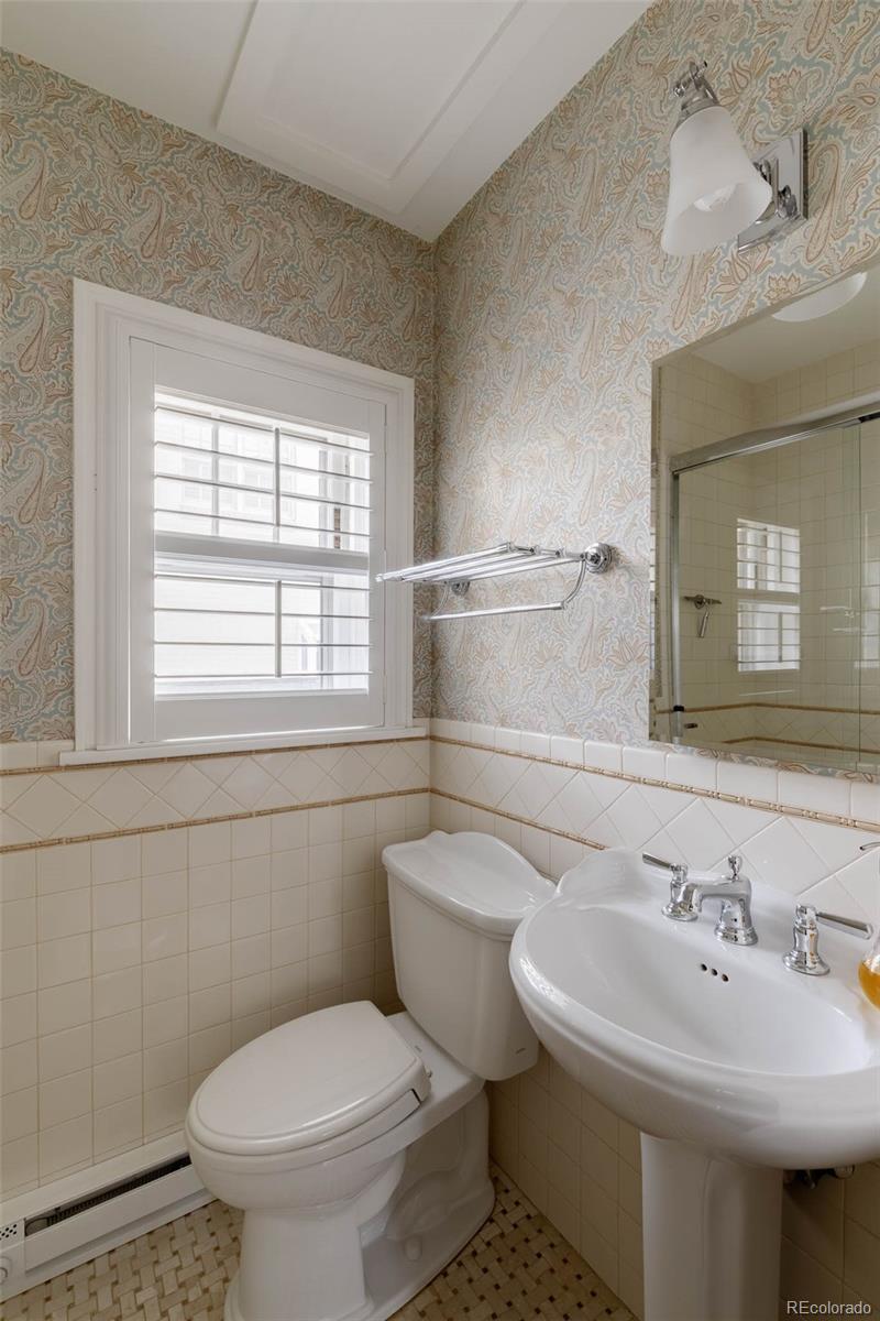 5525 E 17th Avenue Parkway