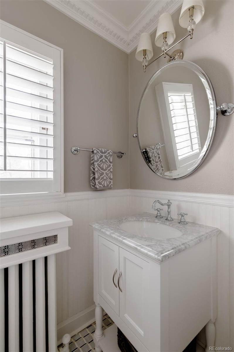 5525 E 17th Avenue Parkway