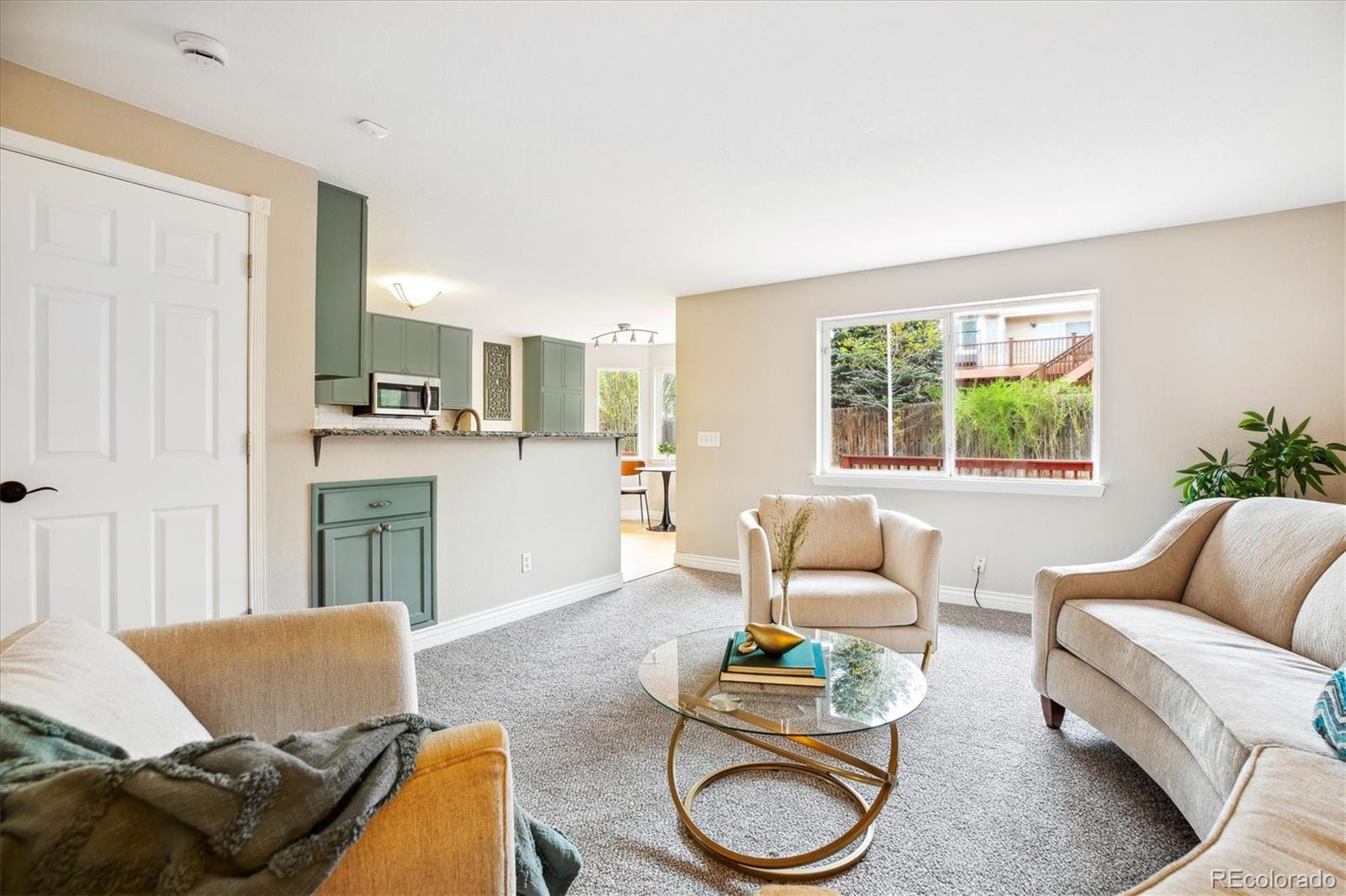 5174 S Ukraine Street