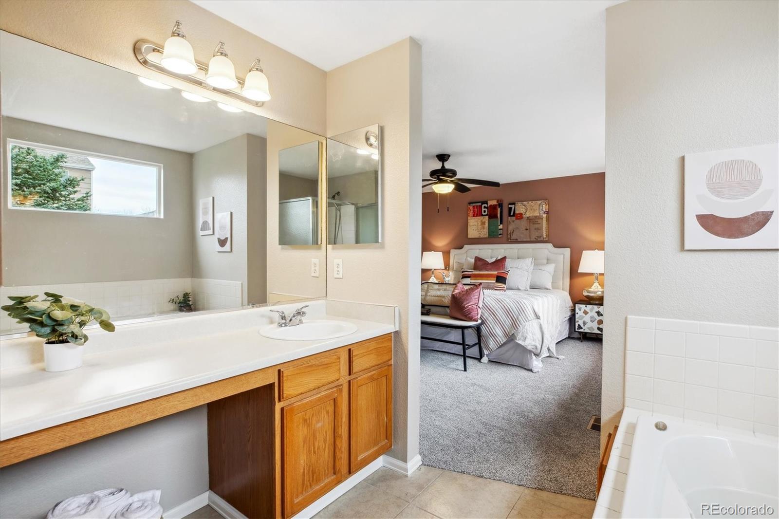 5174 S Ukraine Street