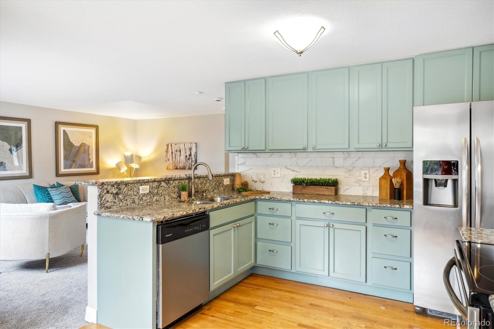 5174 S Ukraine Street