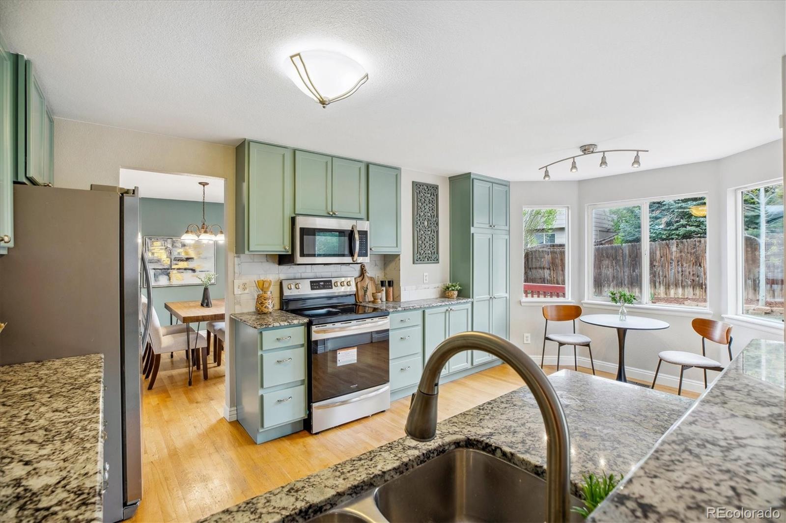 5174 S Ukraine Street