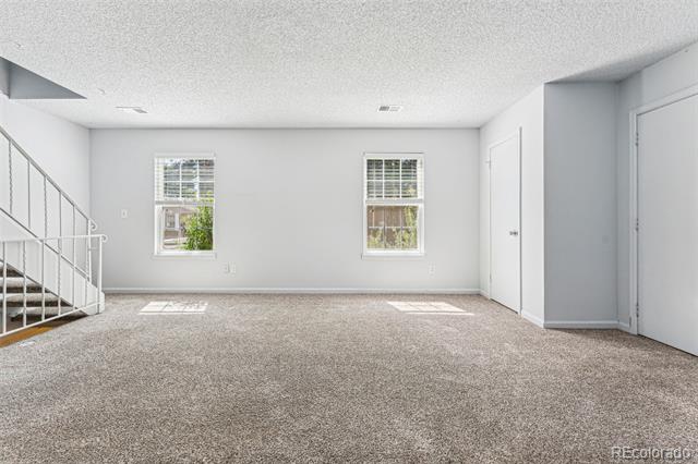 9 Amesbury St