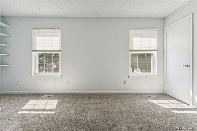 9 Amesbury St