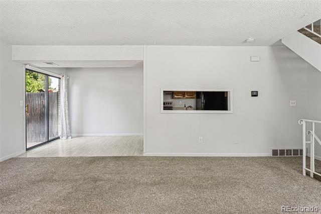 9 Amesbury St