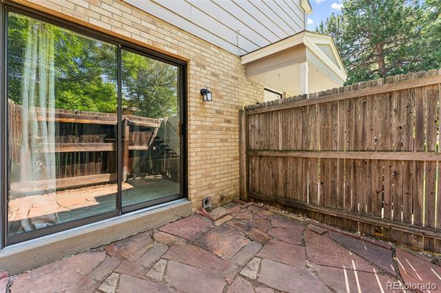 9 Amesbury St