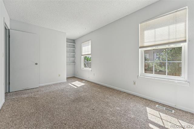 9 Amesbury St