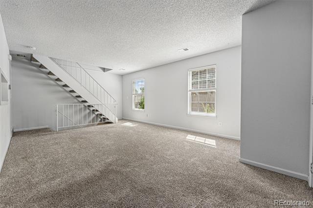 9 Amesbury St
