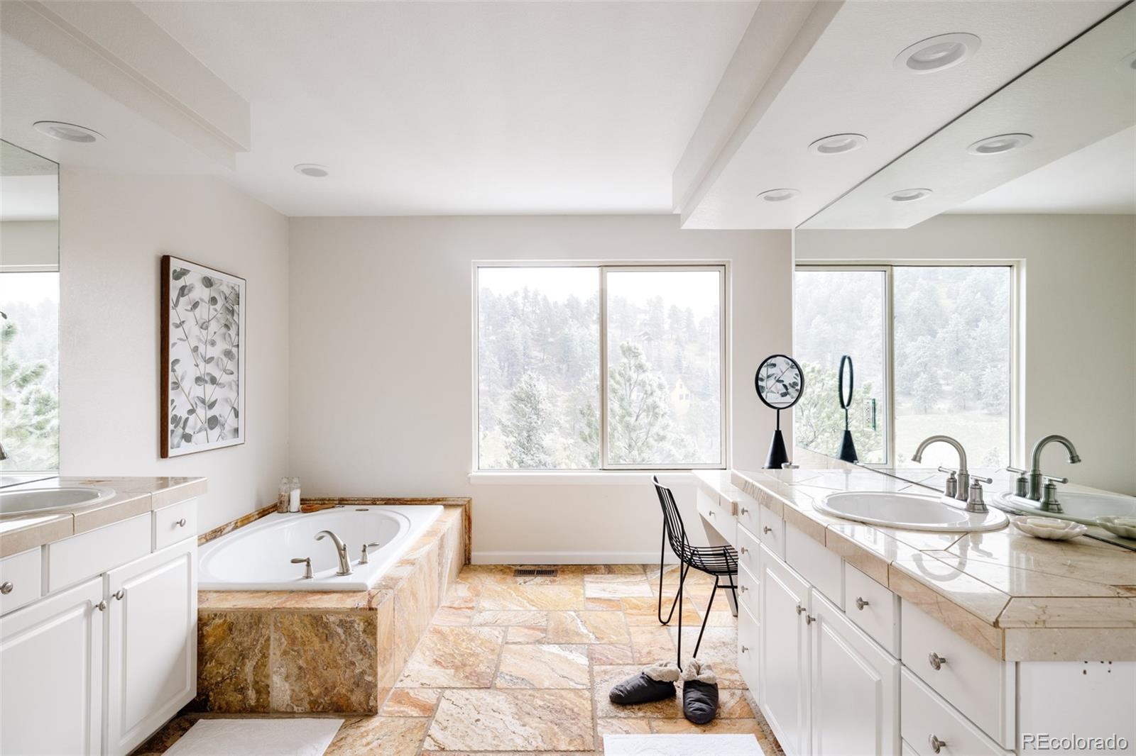 3689 Heatherwood Way