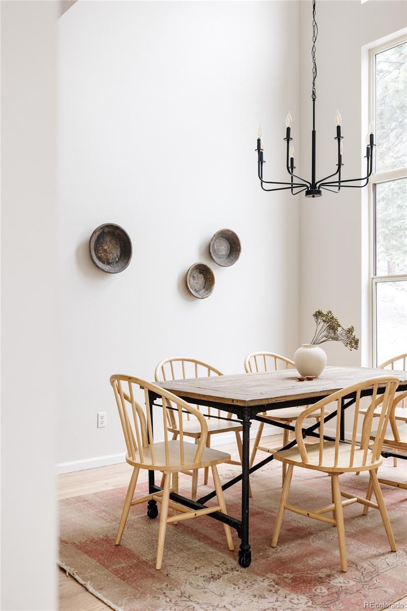 3689 Heatherwood Way