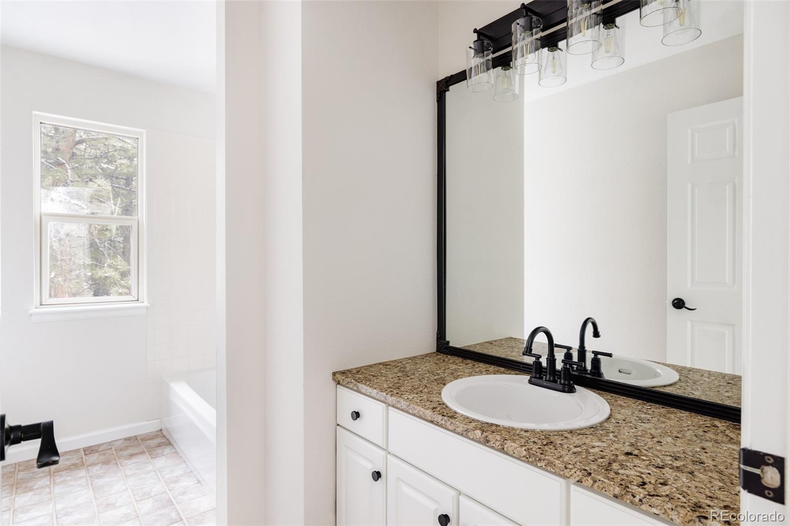 3689 Heatherwood Way