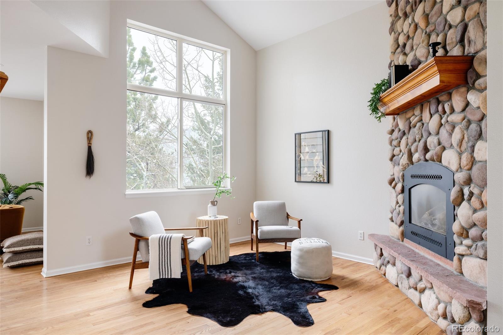 3689 Heatherwood Way