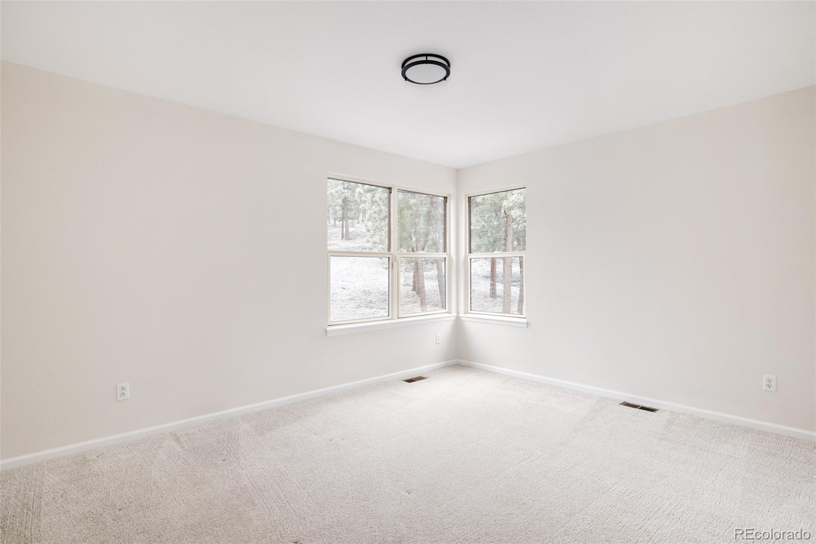 3689 Heatherwood Way