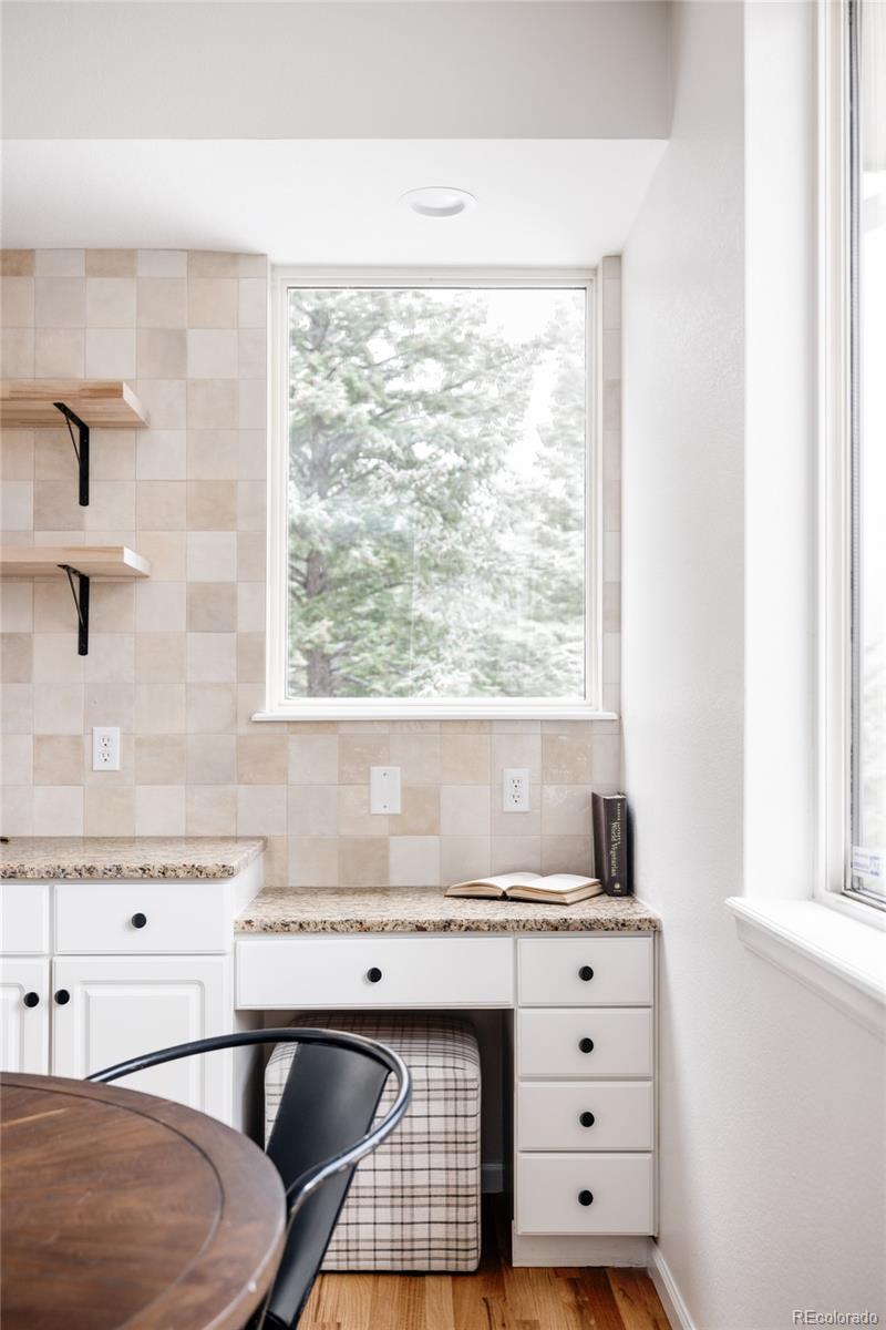 3689 Heatherwood Way