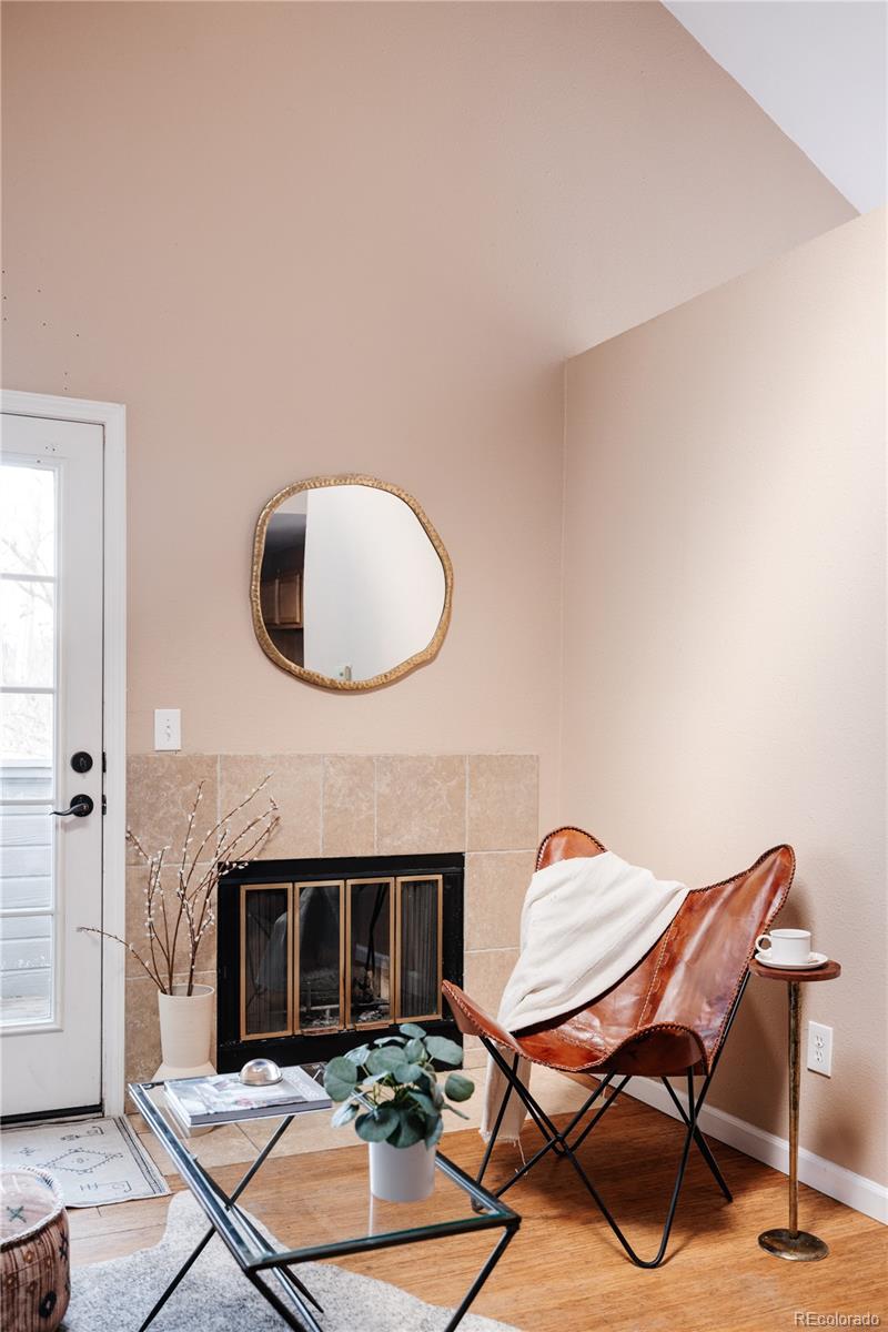 1405 Broadway Unit: 303