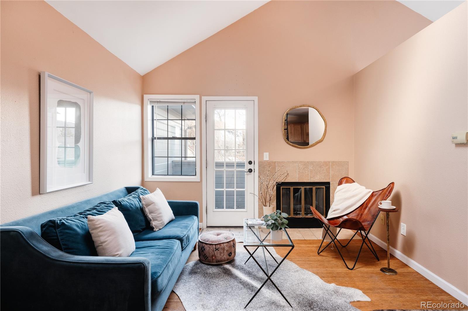 1405 Broadway Unit: 303