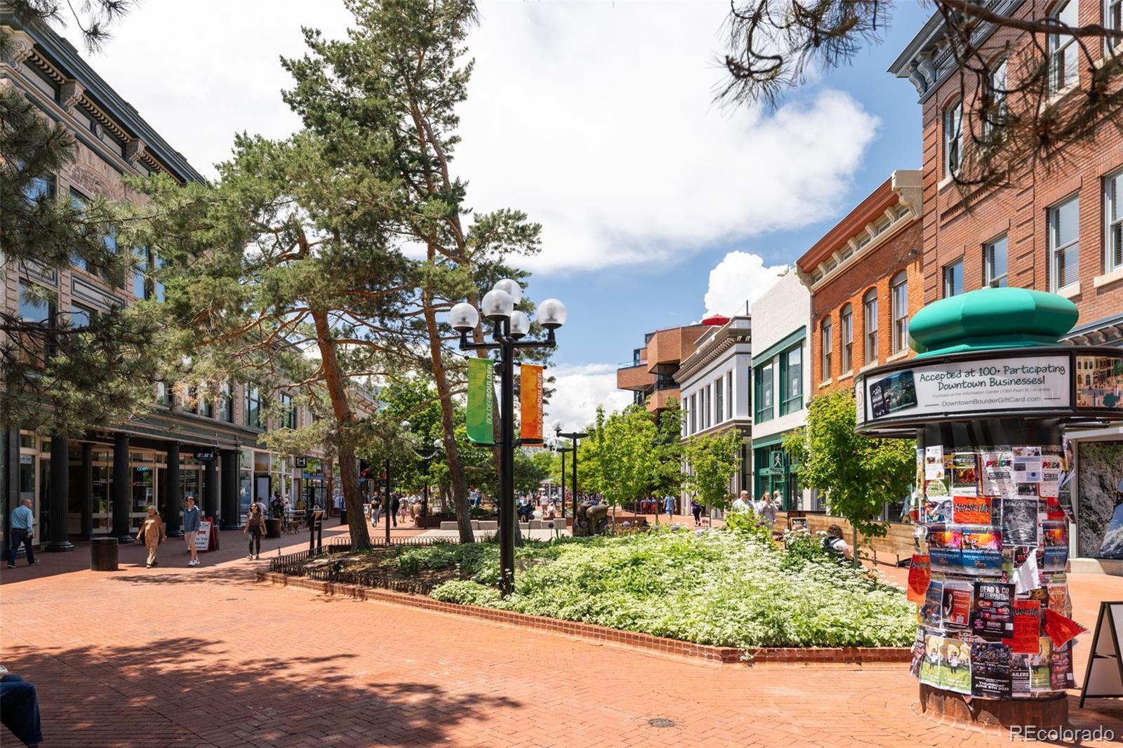 1405 Broadway Unit: 303