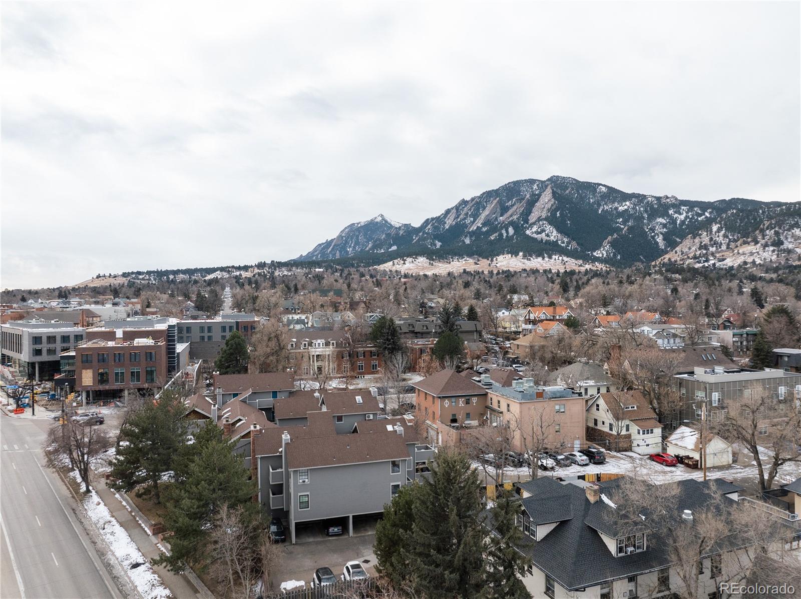 1405 Broadway Unit: 303