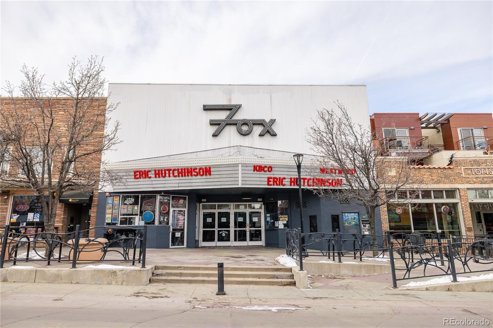 1405 Broadway Unit: 303