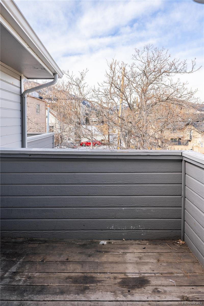 1405 Broadway Unit: 303