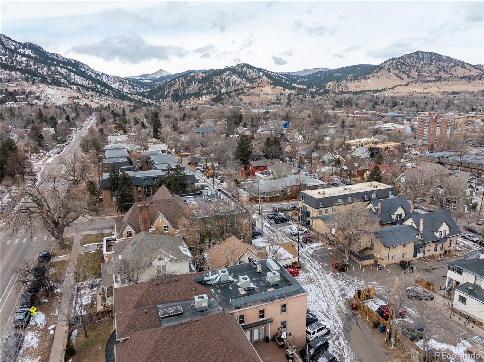 1405 Broadway Unit: 303