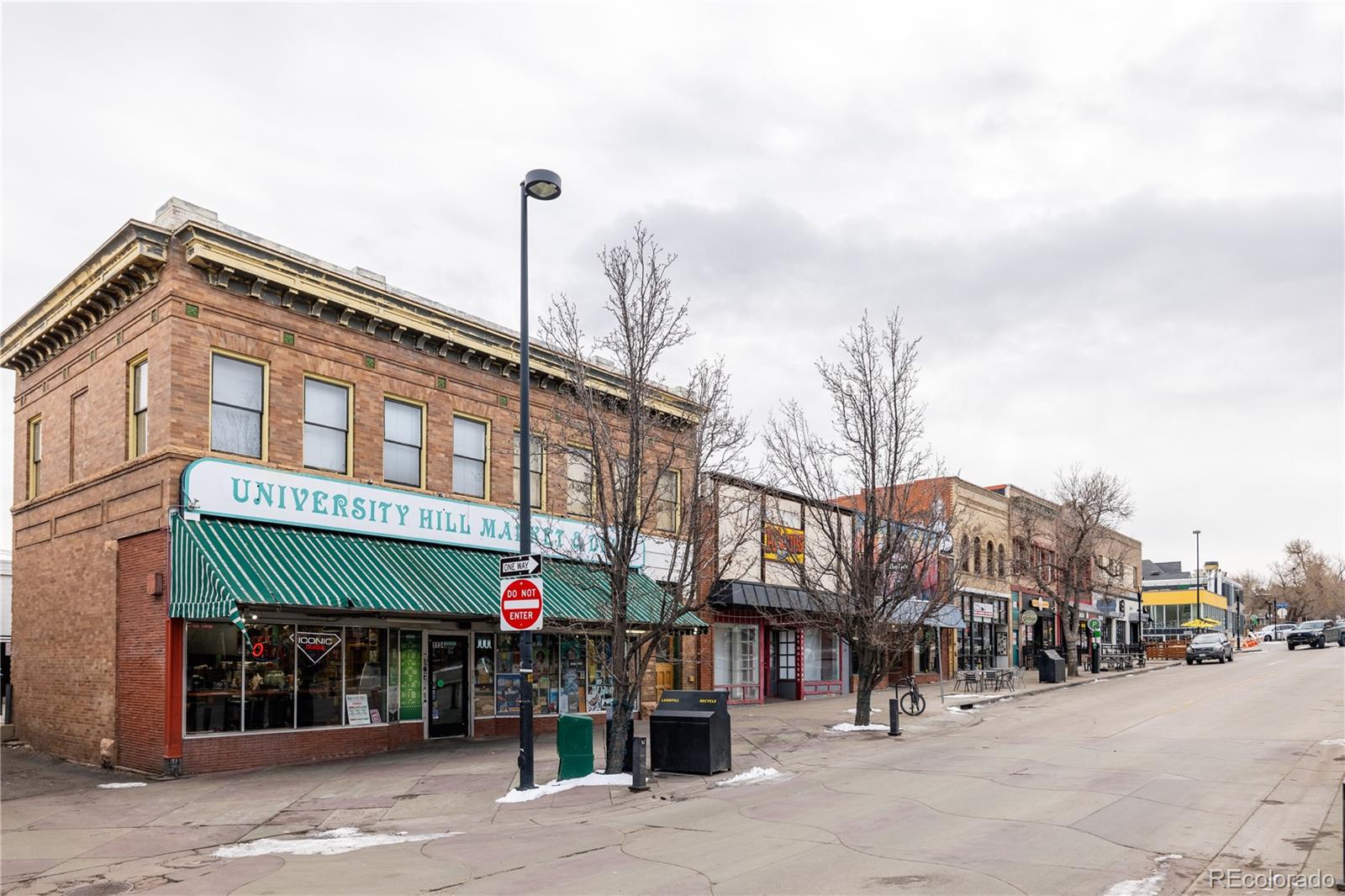 1405 Broadway Unit: 303