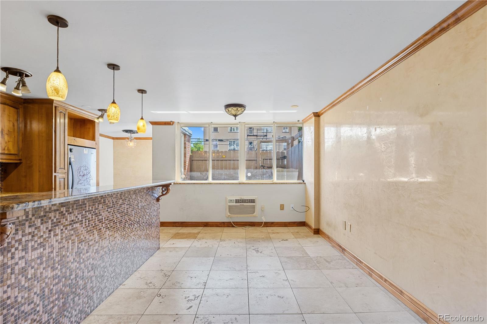 1196 N Grant Street Unit: 106