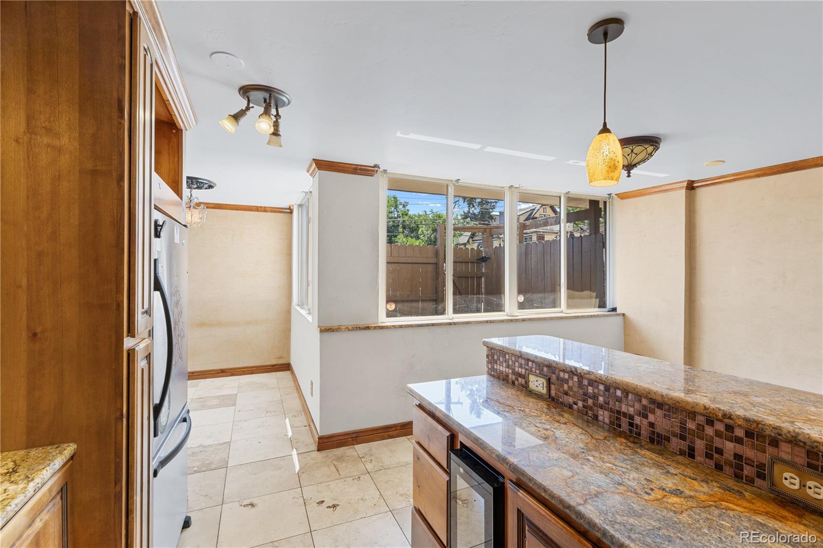 1196 N Grant Street Unit: 106