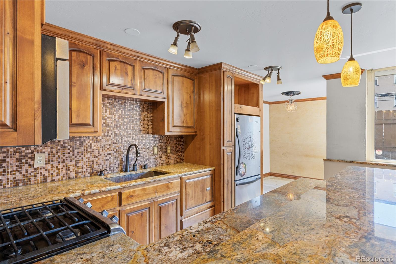 1196 N Grant Street Unit: 106