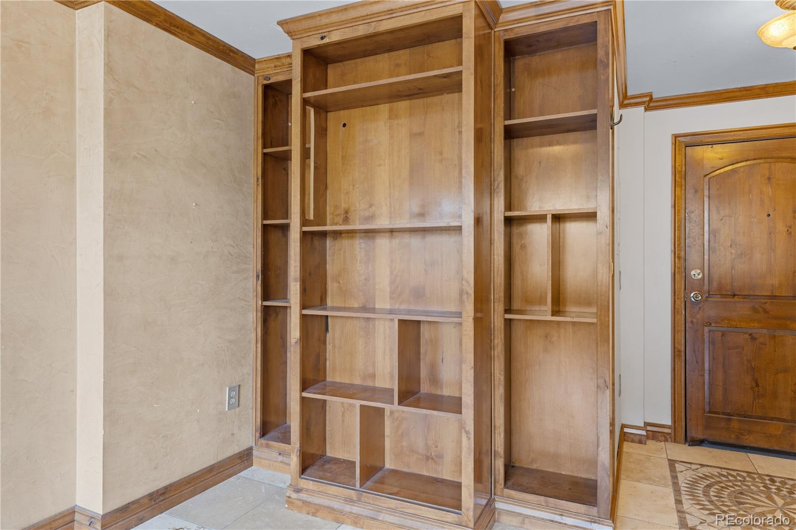 1196 N Grant Street Unit: 106