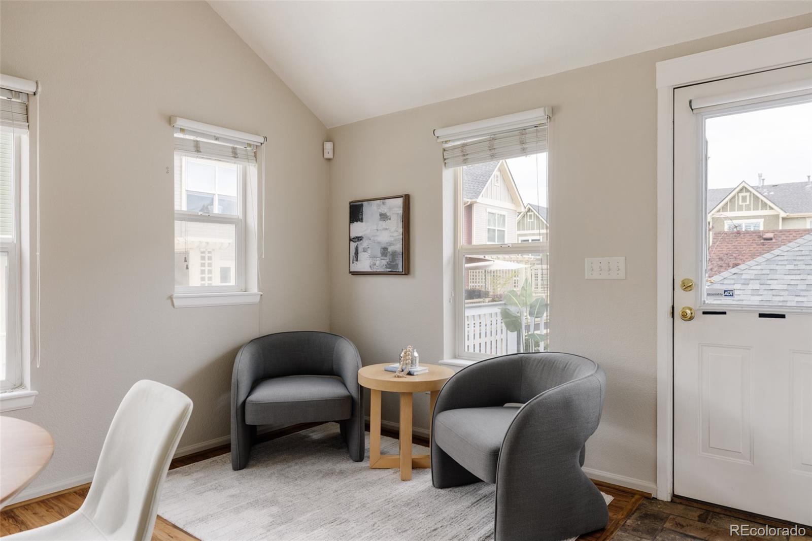4523 W 36th Place
