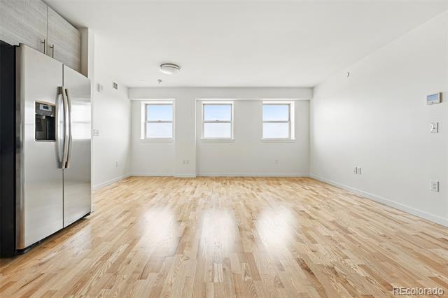 2835 W Parkside Place Unit: 305