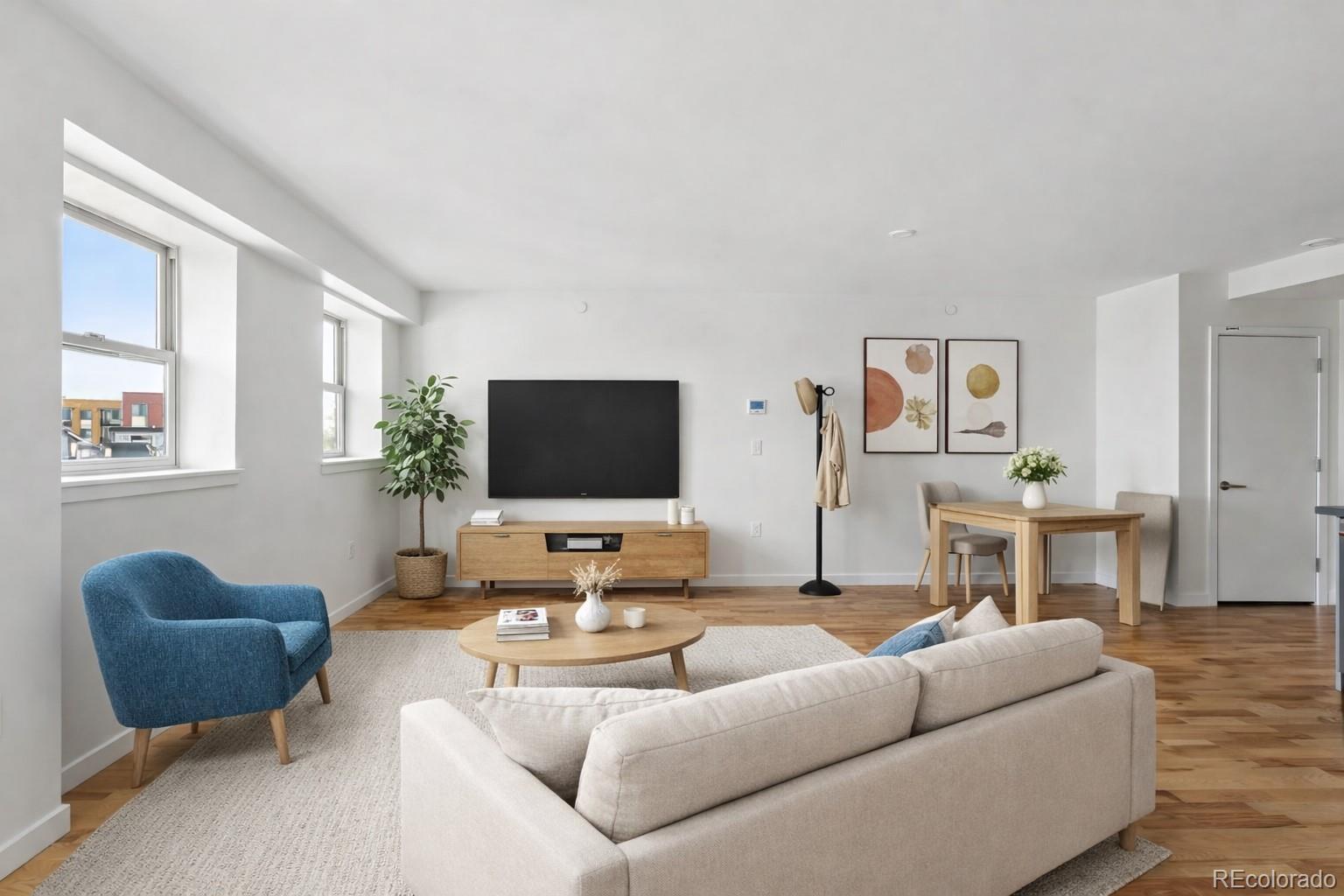 2835 W Parkside Place Unit: 305