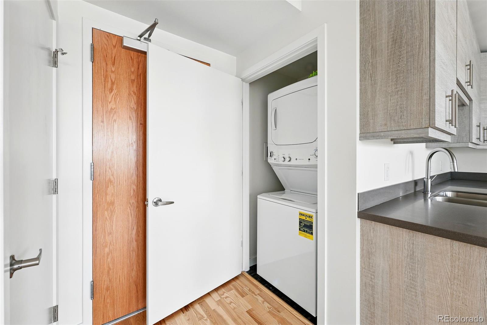 2835 W Parkside Place Unit: 305