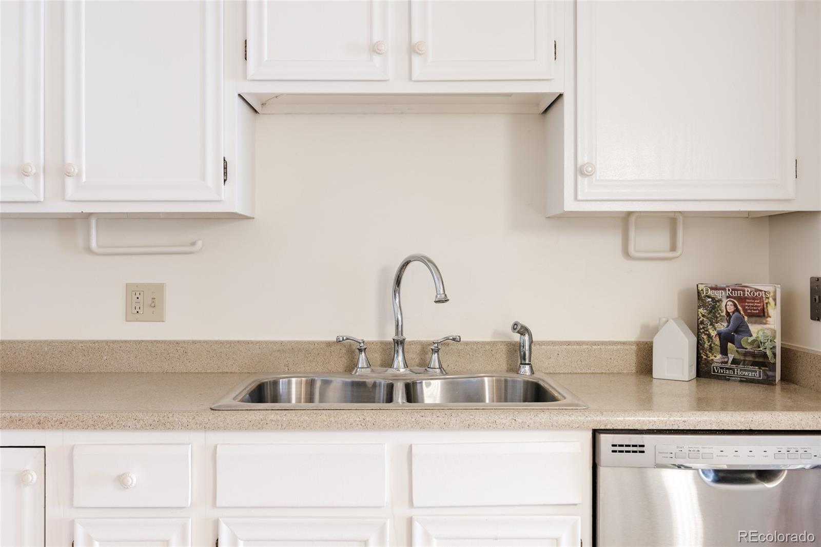 14300 E Marina Dr Unit: 105