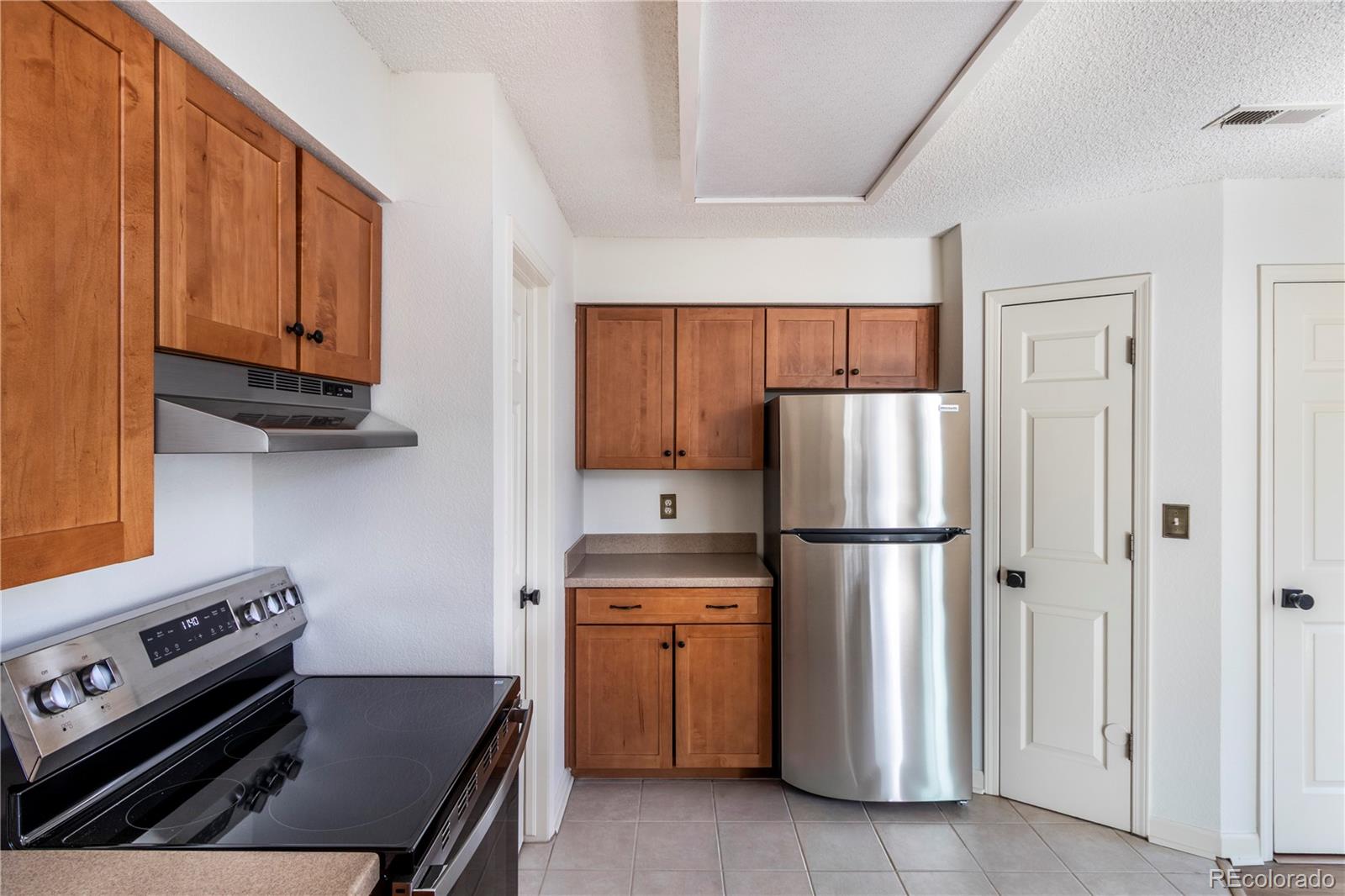 886 S Reed Court Unit: H