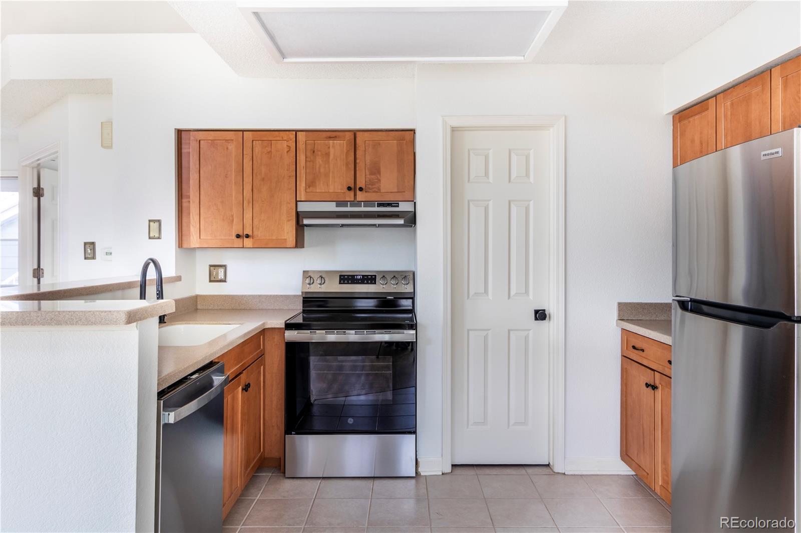 886 S Reed Court Unit: H