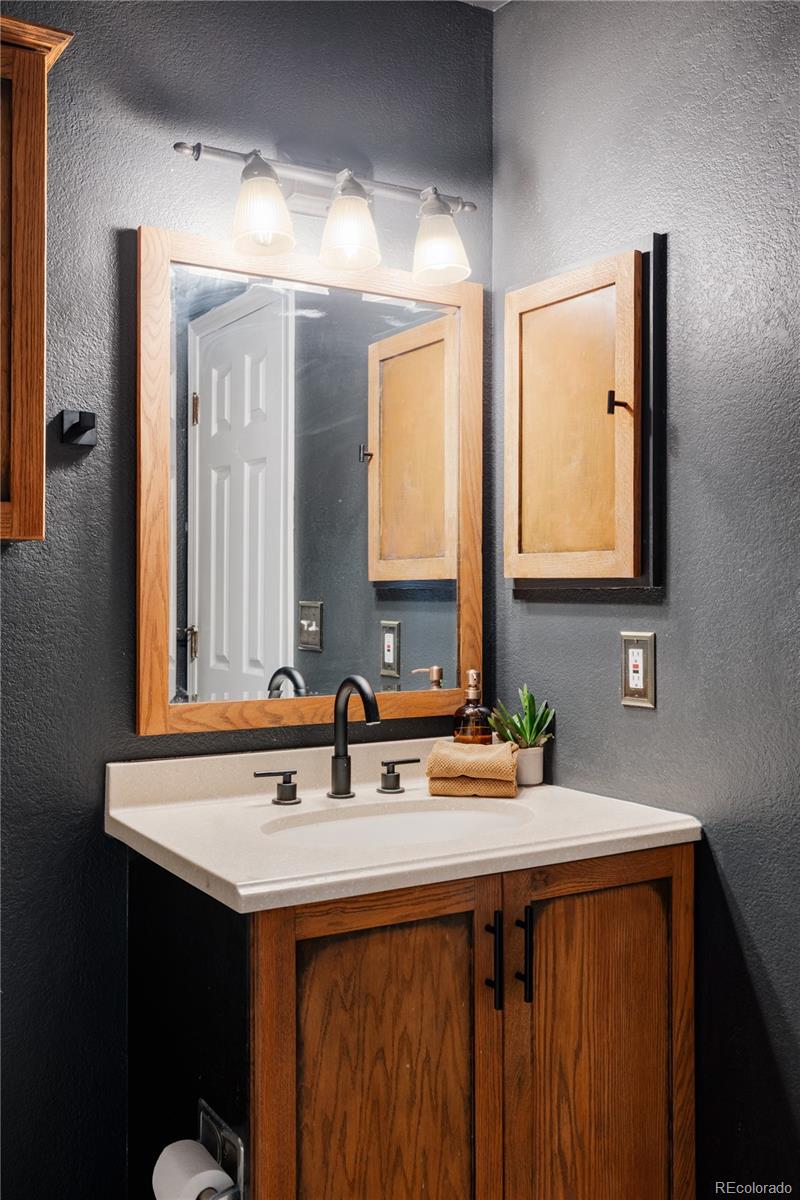 886 S Reed Court Unit: H