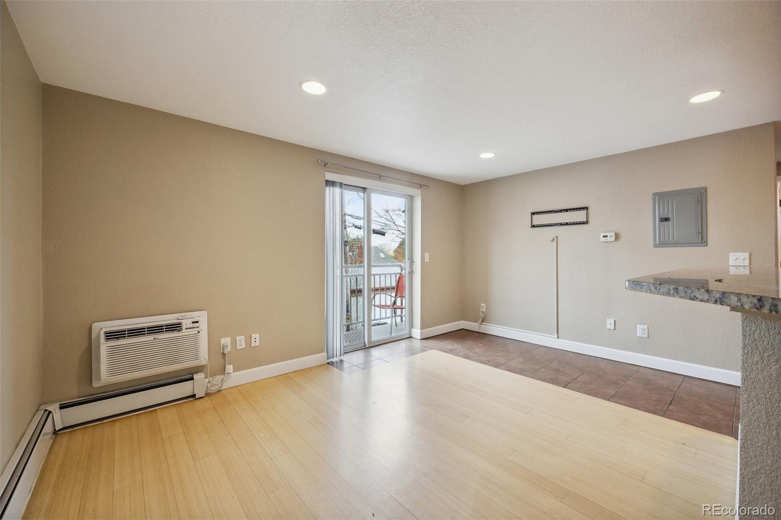 1 Pearl St Unit: 204