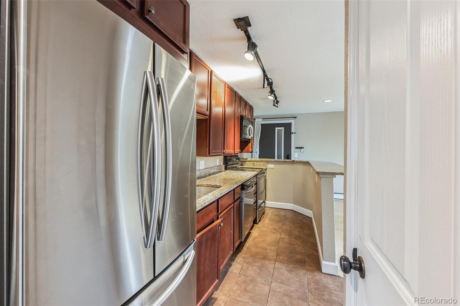 1 Pearl St Unit: 204