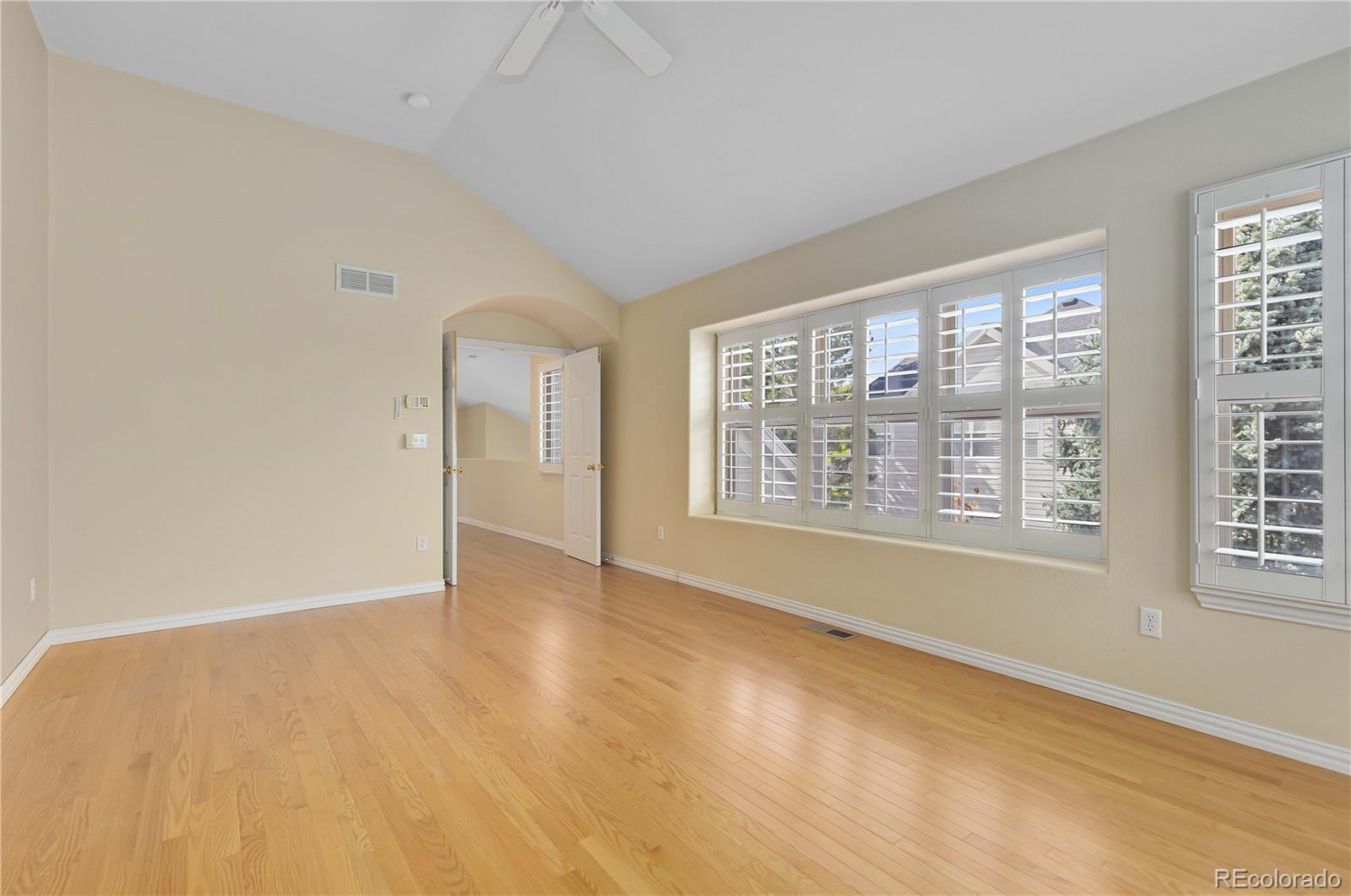 1011 S Valentia St Unit: 50