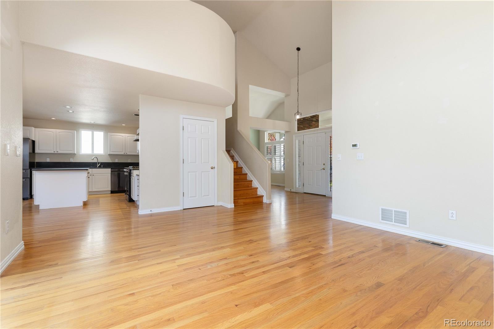 1011 S Valentia St Unit: 50