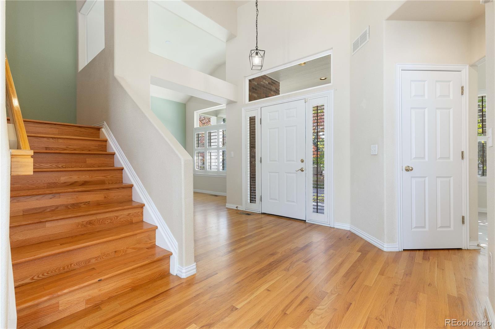 1011 S Valentia St Unit: 50