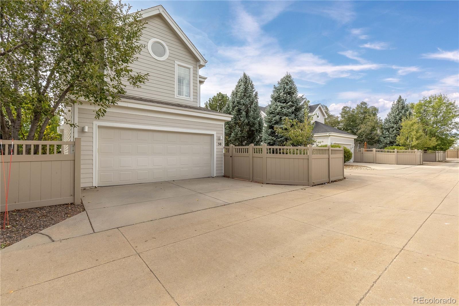 1011 S Valentia St Unit: 50