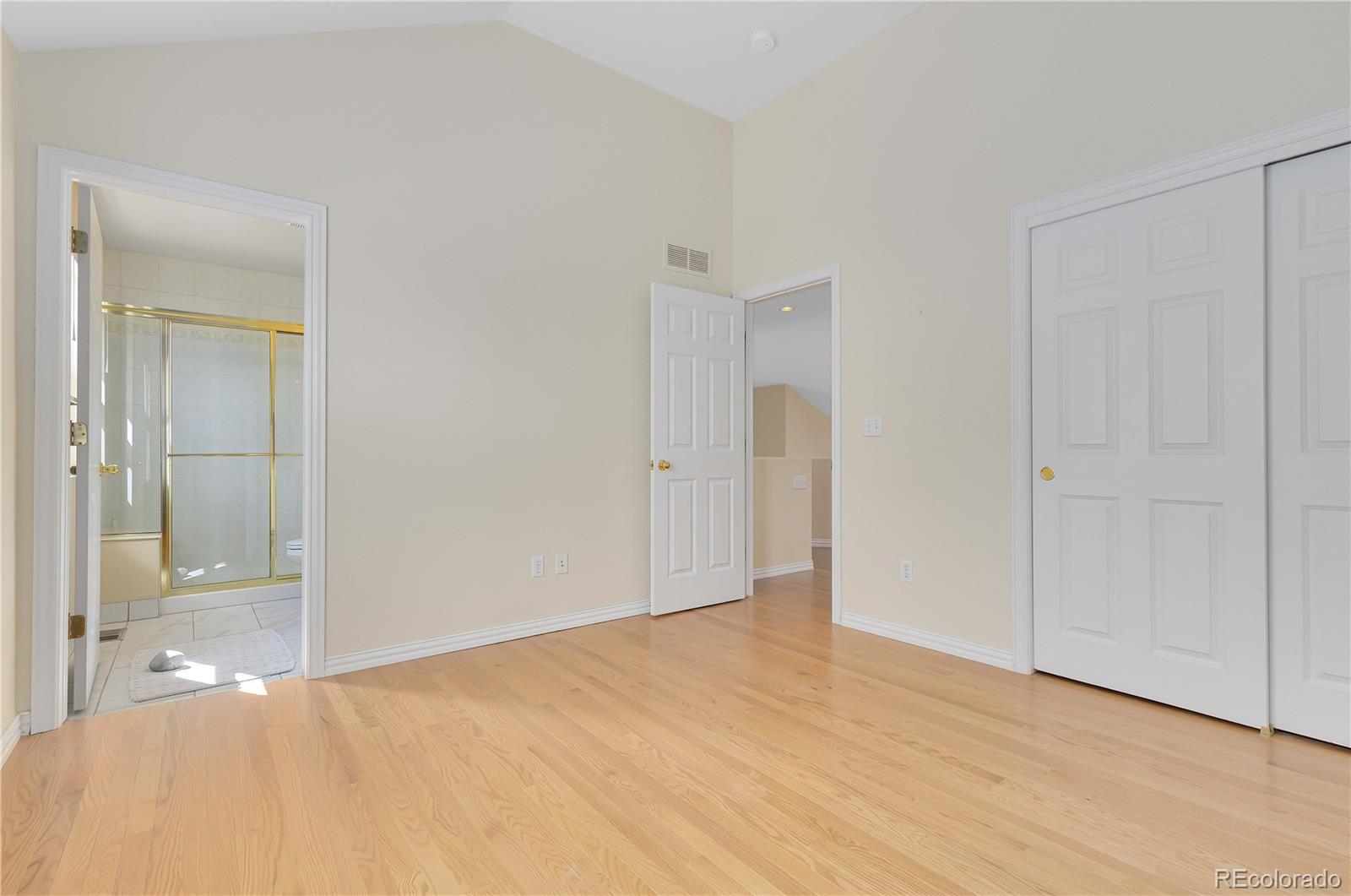 1011 S Valentia St Unit: 50