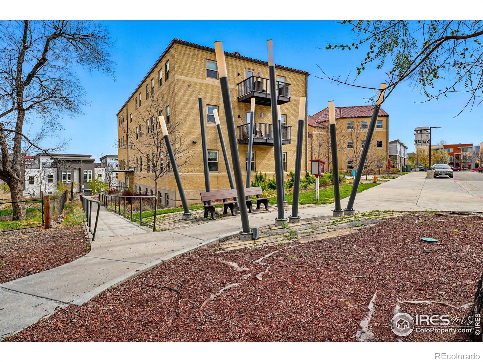 2835 W Parkside Place Unit: 305